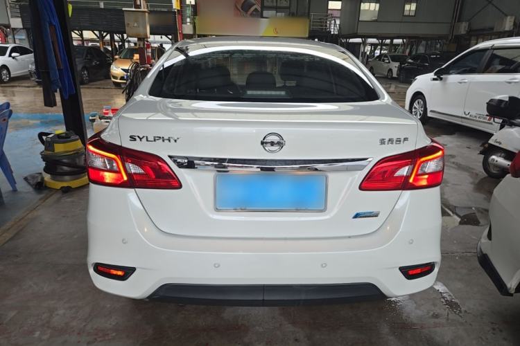 Used Nissan Sylphy 2019 1.6XV CVT Smart Connect Luxury Edition China VI Standard Rear