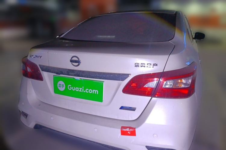Used Nissan Sylphy 2019 1.6XV CVT Smart Connect Luxury Edition China VI Standard Rear