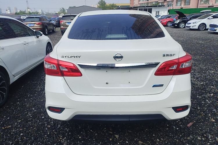 Used Nissan Sylphy 2019 1.6XV CVT Smart Connect Luxury Edition China VI Standard Rear