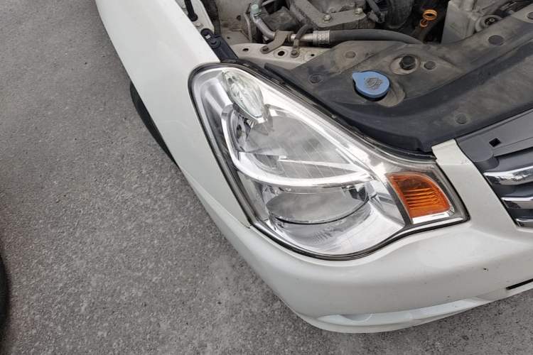 Used Nissan Sylphy 2019 Classic 1.6XE+ CVT SmartConnect Leading Edition Right Front Headlight