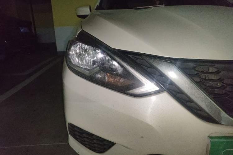 Used Nissan Sylphy 2019 Classic 1.6XE CVT Comfort Edition Right Front Headlight