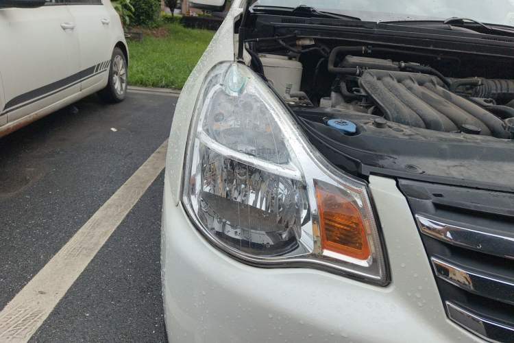 Used Nissan Sylphy 2019 Classic 1.6XE+ CVT SmartConnect Leading Edition Right Front Headlight