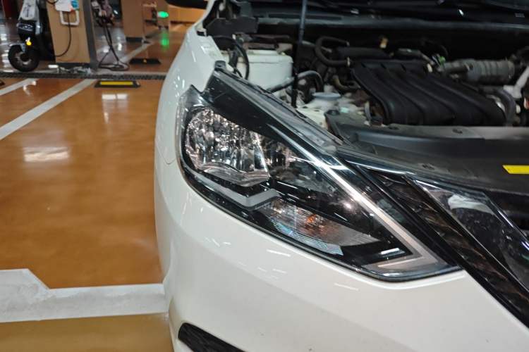 Used Nissan Sylphy 2019 Classic 1.6XE CVT Comfort Edition Right Front Headlight
