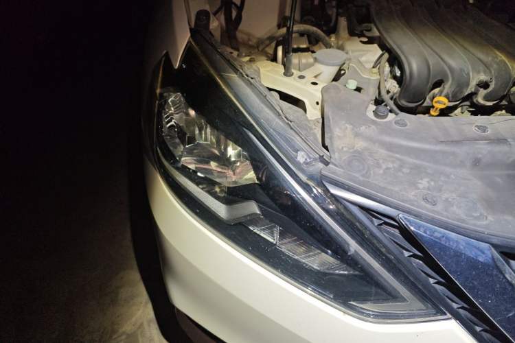 Used Nissan Sylphy 2019 Classic 1.6XE CVT Comfort Edition Right Front Headlight
