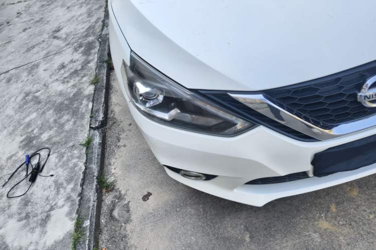 Used Nissan Sylphy 2019 1.6XV CVT Smart Connect Luxury Edition China VI Standard Right Front Headlight