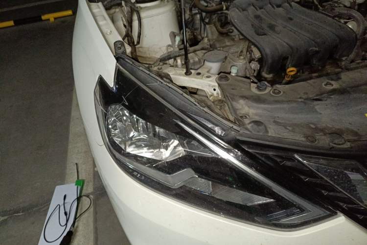 Used Nissan Sylphy 2019 Classic 1.6XE CVT Comfort Edition Right Front Headlight