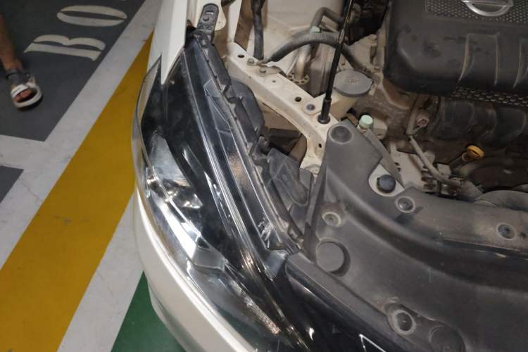 Used Nissan Sylphy 2019 1.6XV CVT Smart Connect Luxury Edition China V Standard Right Front Headlight