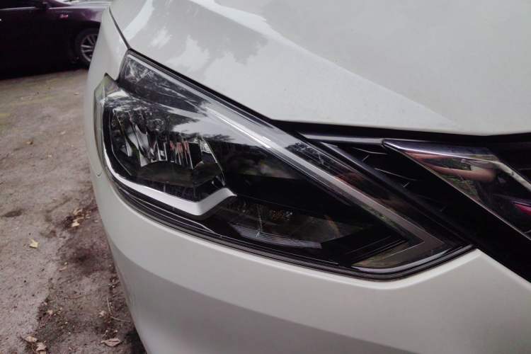 Used Nissan Sylphy 2019 Classic 1.6XE CVT Comfort Edition Right Front Headlight