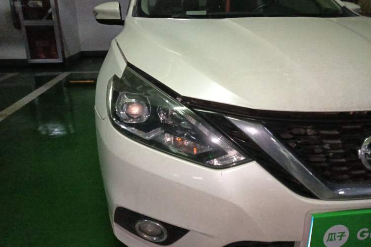 Used Nissan Sylphy 2019 1.6XV CVT Smart Connect Luxury Edition China VI Standard Right Front Headlight
