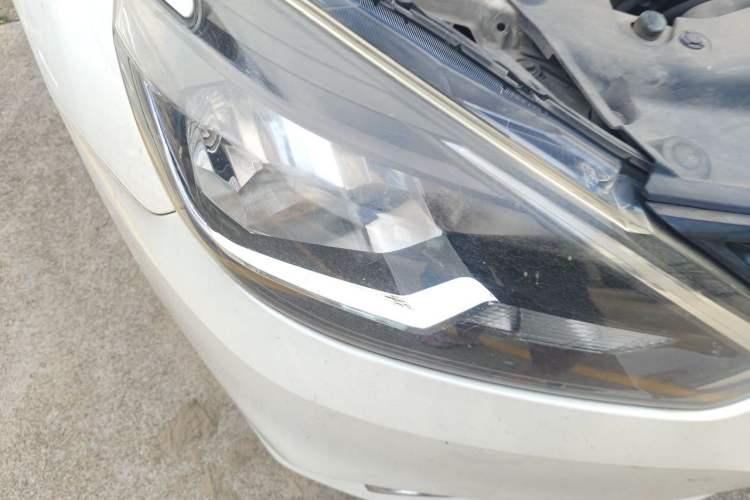Used Nissan Sylphy 2019 Classic 1.6XL CVT Luxury Edition Right Front Headlight