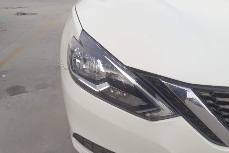 Used Nissan Sylphy 2019 Classic 1.6XE CVT Comfort Edition Right Front Headlight