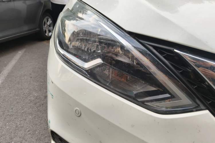 Used Nissan Sylphy 2019 Classic 1.6XL CVT Luxury Edition Right Front Headlight