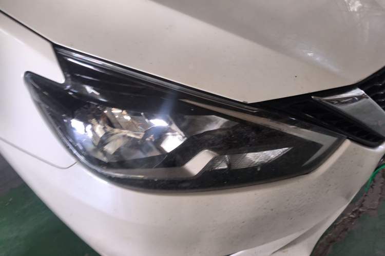 Used Nissan Sylphy 2019 Classic 1.6XE CVT Comfort Edition Right Front Headlight