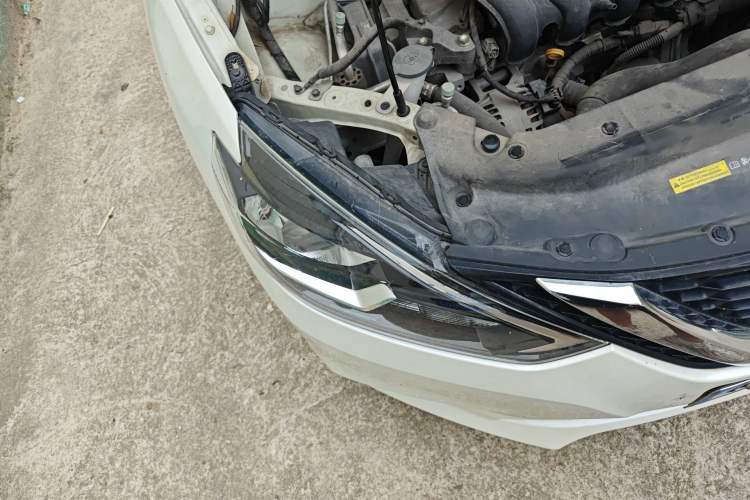 Used Nissan Sylphy 2019 Classic 1.6XE CVT Comfort Edition Right Front Headlight