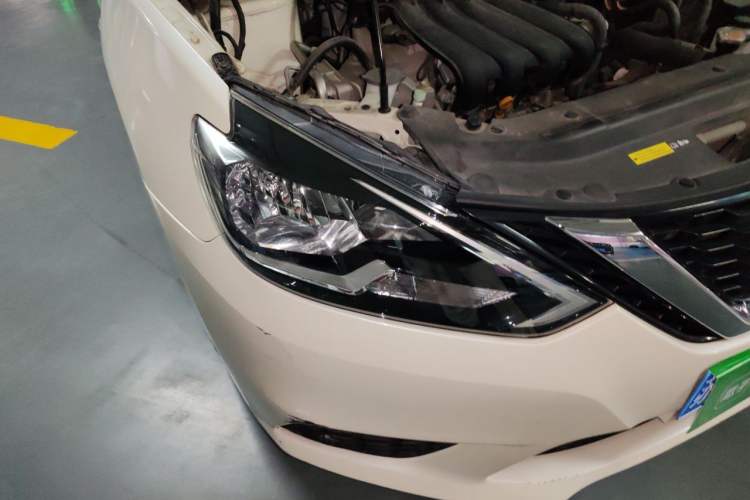 Used Nissan Sylphy 2019 1.6XE CVT Comfort Edition China V Standard Right Front Headlight