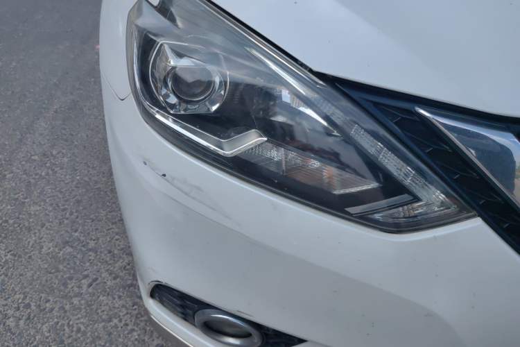 Used Nissan Sylphy 2019 1.6XV CVT Smart Connect Luxury Edition China VI Standard Right Front Headlight