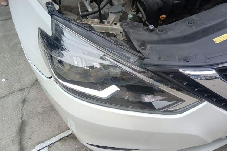 Used Nissan Sylphy 2019 Classic 1.6XE CVT Comfort Edition Right Front Headlight