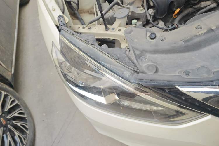 Used Nissan Sylphy 2019 Classic 1.6XE CVT Comfort Edition Right Front Headlight