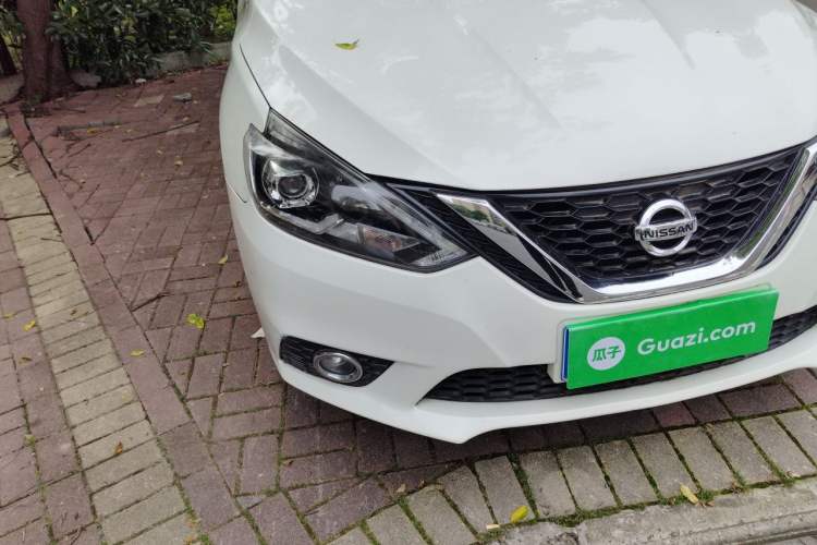 Used Nissan Sylphy 2019 1.6XV CVT Smart Connect Luxury Edition China VI Standard Right Front Headlight