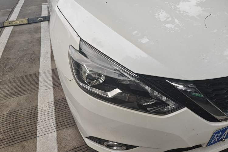 Used Nissan Sylphy 2019 Classic 1.6XL CVT Luxury Edition Right Front Headlight