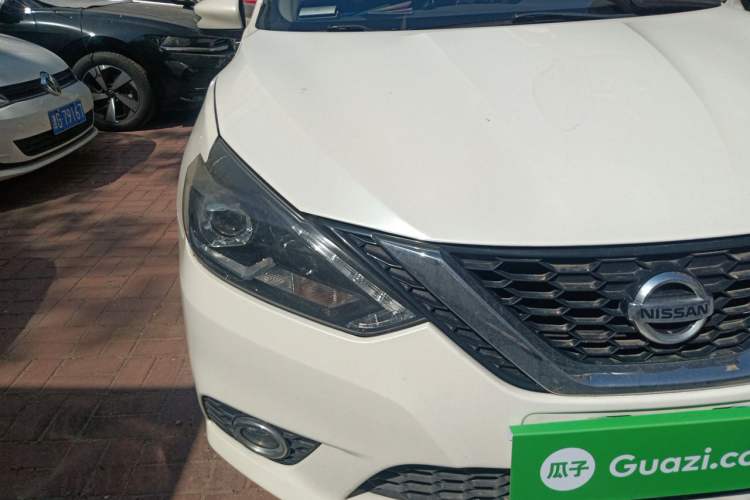 Used Nissan Sylphy 2019 1.6XV CVT Smart Connect Luxury Edition China V Standard Right Front Headlight