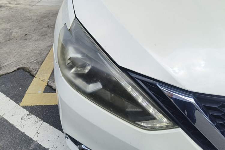 Used Nissan Sylphy 2019 1.6XV CVT Smart Connect Luxury Edition China VI Standard Right Front Headlight