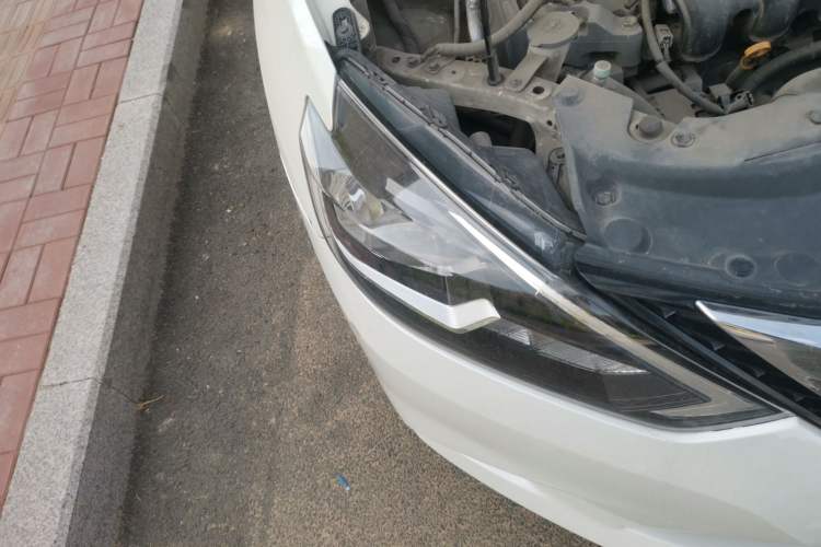 Used Nissan Sylphy 2019 Classic 1.6XE CVT Comfort Edition Right Front Headlight