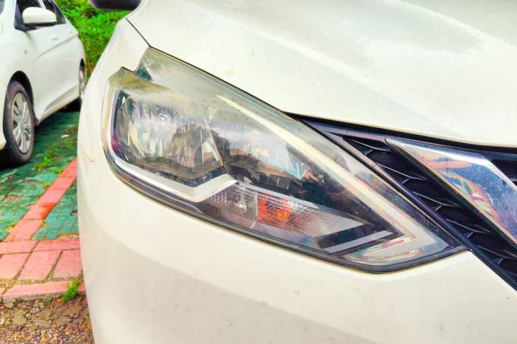 Used Nissan Sylphy 2019 Classic 1.6XE CVT Comfort Edition Right Front Headlight