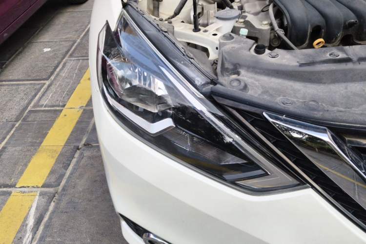 Used Nissan Sylphy 2019 Classic 1.6XL CVT Luxury Edition Right Front Headlight