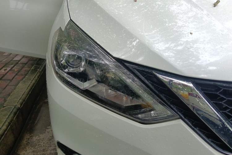 Used Nissan Sylphy 2019 1.6XV CVT Smart Connect Luxury Edition China VI Standard Right Front Headlight