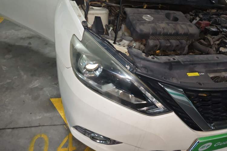 Used Nissan Sylphy 2019 1.6XV CVT Smart Connect Luxury Edition China VI Standard Right Front Headlight