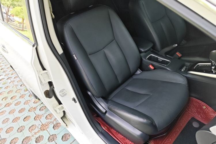 Used Nissan Sylphy 2019 1.6XV CVT Smart Connect Luxury Edition China VI Standard Right Front Seat