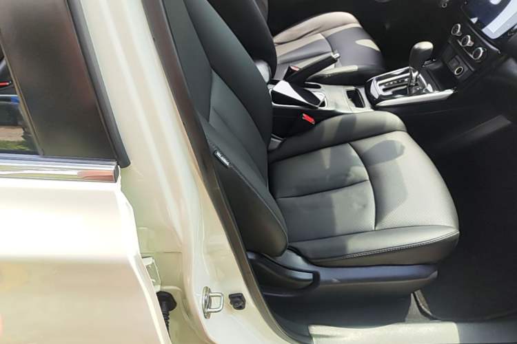 Used Nissan Sylphy 2019 Classic 1.6XL CVT Luxury Edition Right Front Seat