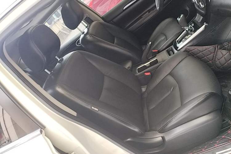 Used Nissan Sylphy 2019 1.6XV CVT Smart Connect Luxury Edition China V Standard Right Front Seat