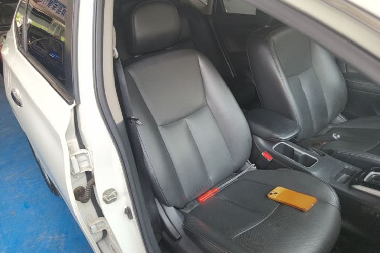 Used Nissan Sylphy 2019 1.6XV CVT Smart Connect Luxury Edition China VI Standard Right Front Seat