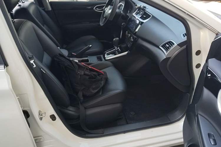Used Nissan Sylphy 2019 Classic 1.6XL CVT Luxury Edition Right Front Seat