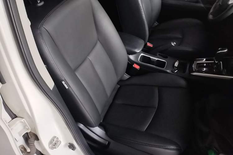 Used Nissan Sylphy 2019 1.6XV CVT Smart Connect Luxury Edition China VI Standard Right Front Seat