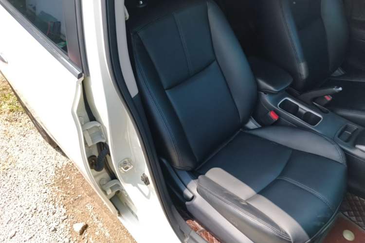 Used Nissan Sylphy 2019 Classic 1.6XE CVT Comfort Edition Right Front Seat