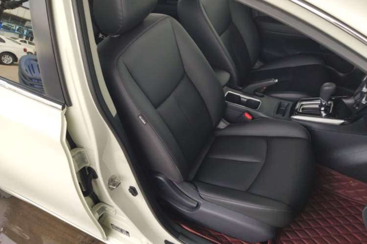 Used Nissan Sylphy 2019 Classic 1.6XL CVT Luxury Edition Right Front Seat