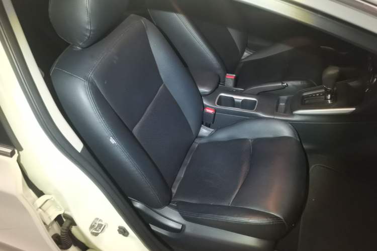Used Nissan Sylphy 2019 Classic 1.6XE CVT Comfort Edition Right Front Seat