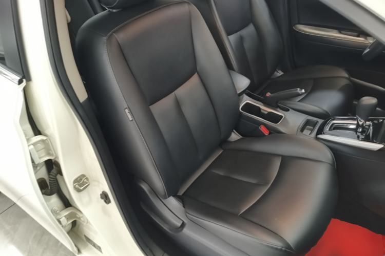 Used Nissan Sylphy 2019 Classic 1.6XL CVT Luxury Edition Right Front Seat
