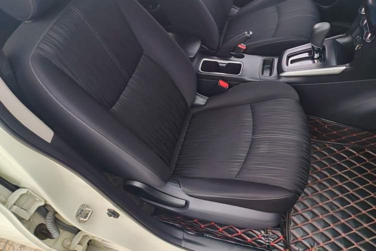 Used Nissan Sylphy 2019 Classic 1.6XE CVT Comfort Edition Right Front Seat