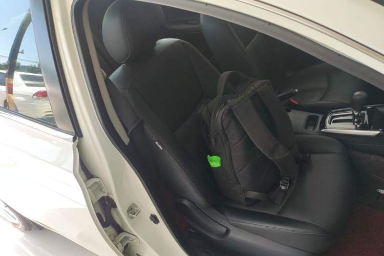 Used Nissan Sylphy 2019 Classic 1.6XL CVT Luxury Edition Right Front Seat