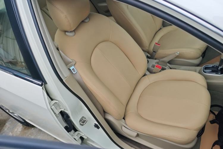 Used Nissan Sylphy 2019 Classic 1.6XE+ CVT SmartConnect Leading Edition Right Front Seat