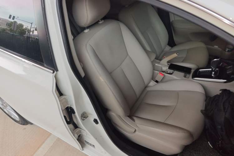 Used Nissan Sylphy 2019 1.6XV CVT Smart Connect Luxury Edition China VI Standard Right Front Seat