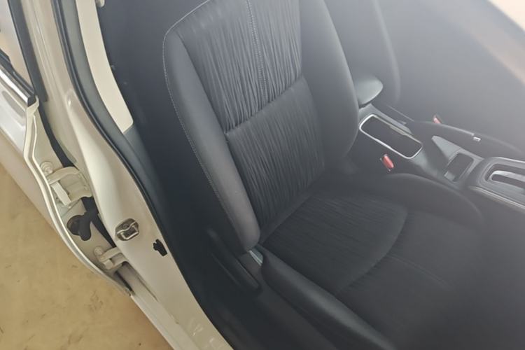 Used Nissan Sylphy 2019 Classic 1.6XE CVT Comfort Edition Right Front Seat