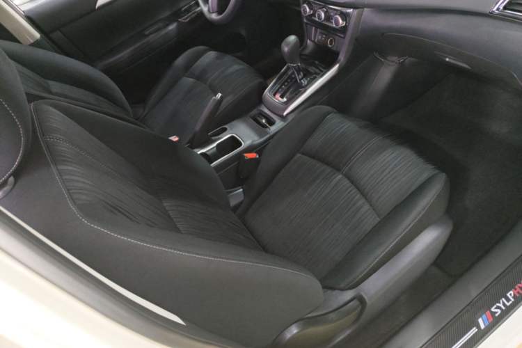 Used Nissan Sylphy 2019 Classic 1.6XE CVT Comfort Edition Right Front Seat