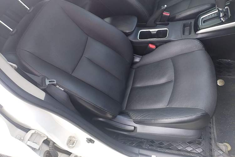 Used Nissan Sylphy 2019 1.6XV CVT Smart Connect Luxury Edition China VI Standard Right Front Seat