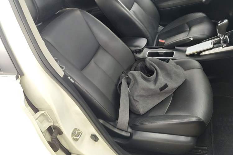 Used Nissan Sylphy 2019 1.6XV CVT Smart Connect Luxury Edition China VI Standard Right Front Seat