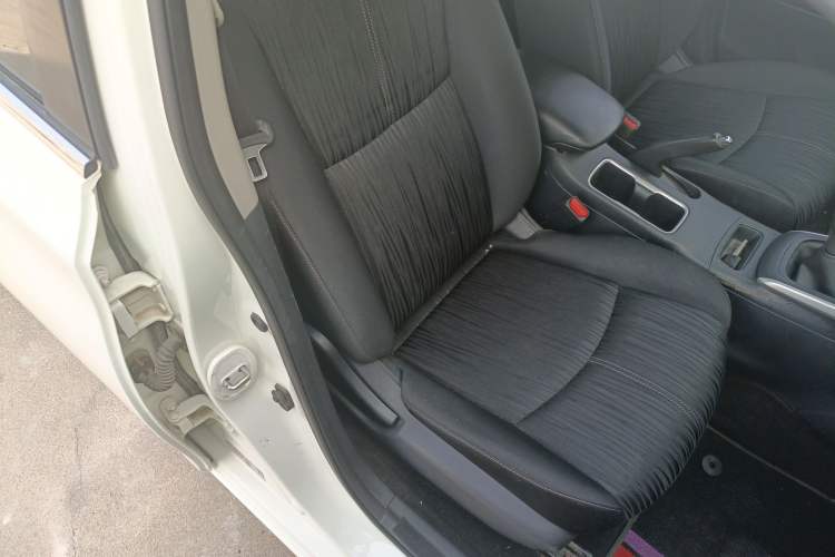 Used Nissan Sylphy 2019 Classic 1.6XE Manual Comfort Edition Right Front Seat